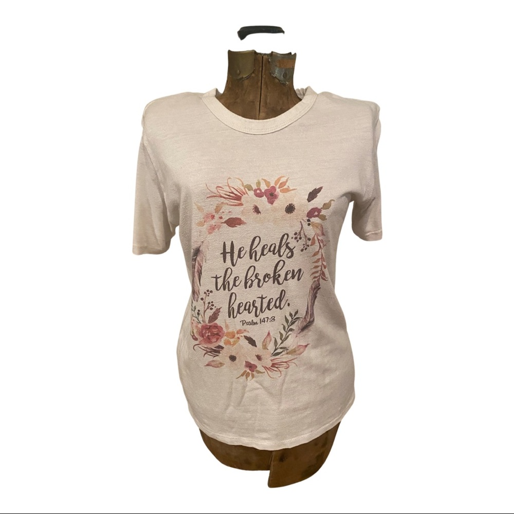 ALTERNATIVE EARTH CREAM FLORAL TEE